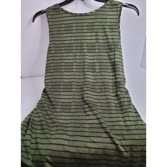 H by Halston green and black stripe dress,‎ size MP - Picture 7 of 8